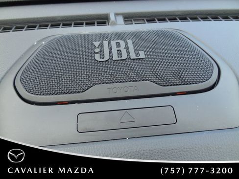 Used 2024 Toyota Tacoma TRD Off-Road w/ TRD Off Road Premium Package AWD/4WD image 22