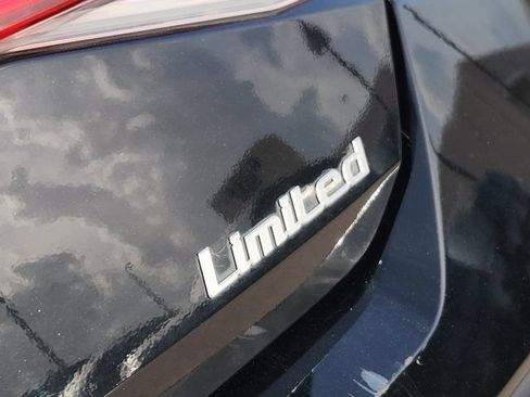 Used 2024 Hyundai Elantra Limited FWD image 11