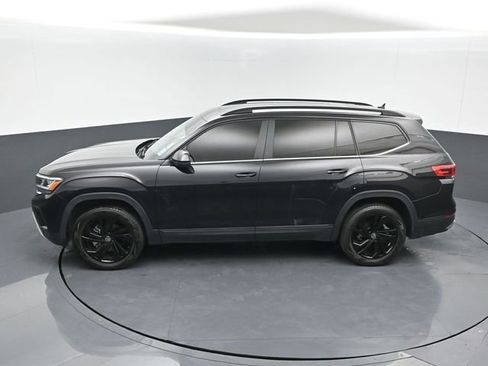 Used 2022 Volkswagen Atlas SE image 12