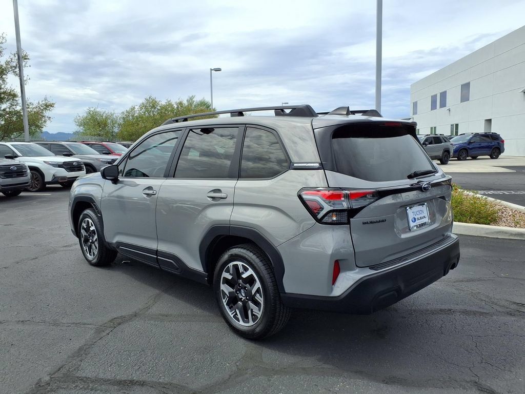 Used 2026 Subaru Forester Premium AWD/4WD image 12