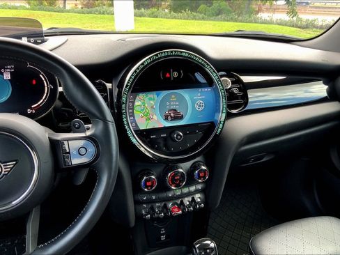 Certified 2022 MINI Cooper S w/ Driver Assistance Package image 7