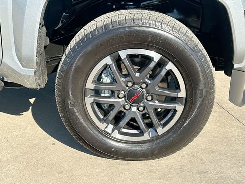 Used 2024 Toyota Tacoma TRD Sport image 10