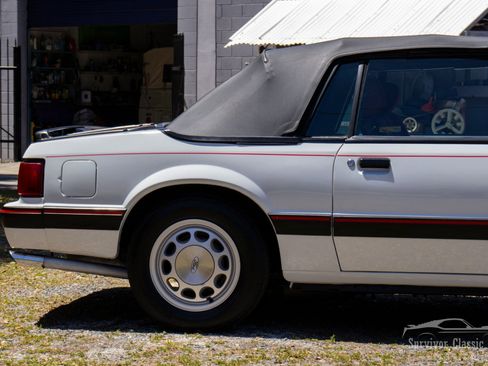 Used 1989 Ford Mustang LX RWD image 41