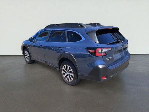 Certified 2025 Subaru Outback Premium AWD/4WD image 6
