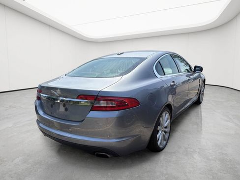 Used 2010 Jaguar XF Premium RWD image 4