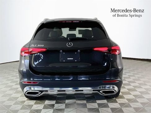 Used 2026 Mercedes-Benz GLC 300 image 6