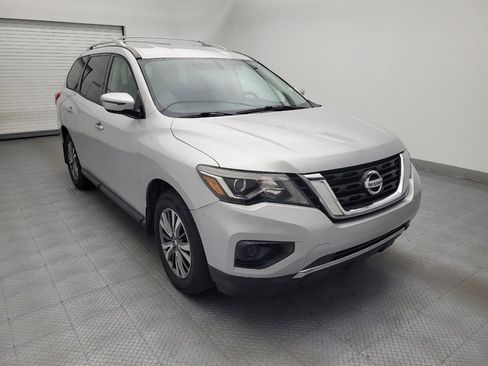 Used 2018 Nissan Pathfinder S FWD image 13