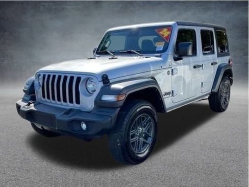Used 2024 Jeep Wrangler Sport S image 7