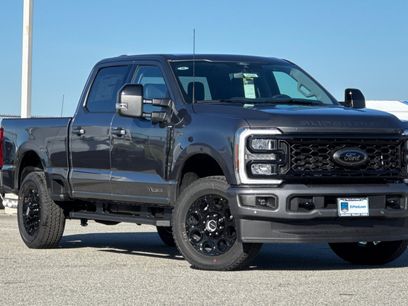 New 2026 Ford F250 Lariat w/ Black Appearance Package