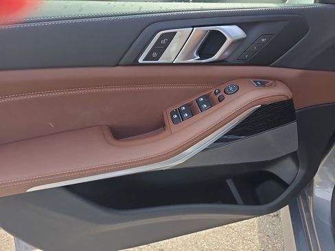 New 2026 BMW X5 xDrive40i w/ M Sport Package image 11