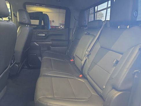 Used 2019 GMC Sierra 1500 SLT w/ SLT Convenience Package AWD/4WD image 15