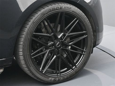 Used 2023 Land Rover Range Rover SE image 6