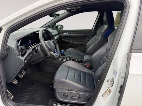 Used 2024 Volkswagen Golf R image 9