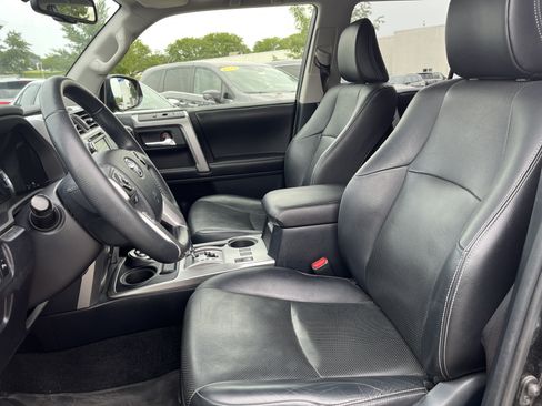 Used 2016 Toyota 4Runner Limited AWD/4WD image 18