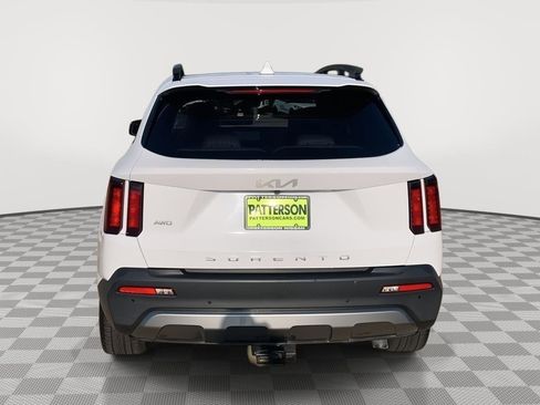 Used 2022 Kia Sorento X-Line EX image 3