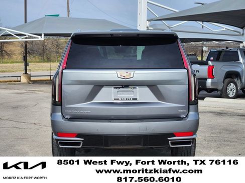 Used 2021 Cadillac Escalade Premium Luxury RWD image 6