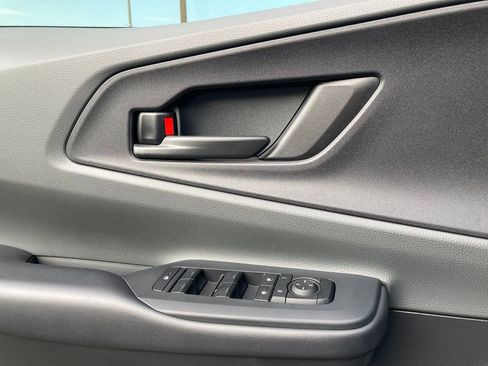 New 2026 Toyota Prius LE FWD image 12