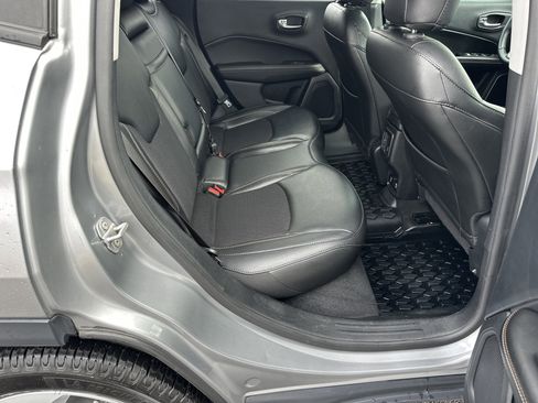 Used 2019 Jeep Compass Latitude w/ Popular Equipment Group image 16