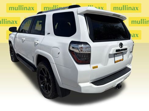 Used 2024 Toyota 4Runner SR5 RWD image 8