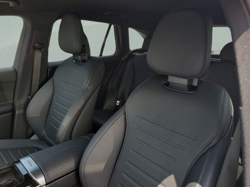 Certified 2026 Mercedes-Benz GLC 300 image 18