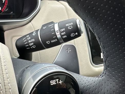 Used 2022 Land Rover Range Rover Sport HSE Silver Edition image 37