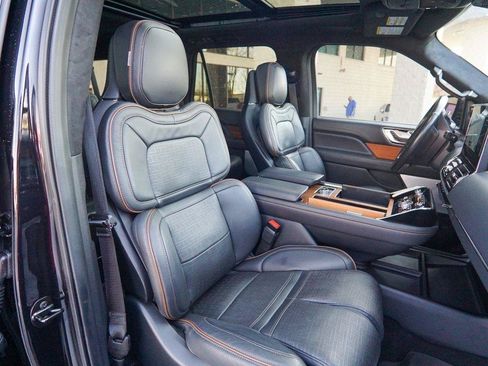 Used 2023 Lincoln Navigator L Black Label AWD/4WD image 35