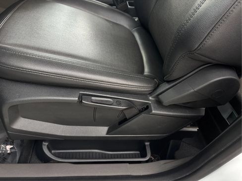 Used 2022 Ford Transit Connect XL FWD image 24