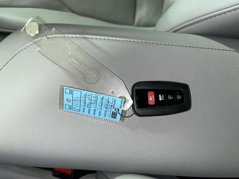 Used 2024 Toyota Camry XLE w/ Navigation Package AWD/4WD image 24