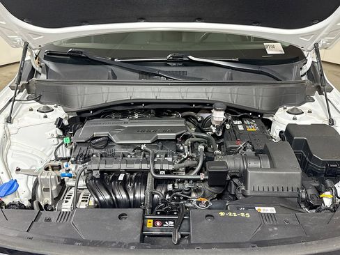 Used 2025 Hyundai Kona SEL image 26