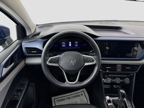 Used 2024 Volkswagen Taos SE AWD/4WD image 21
