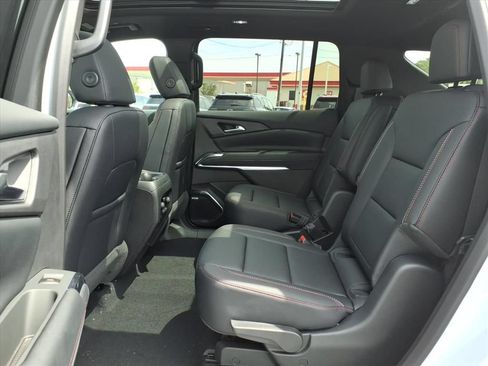 New 2026 Chevrolet Traverse Z71 w/ Enhanced Driving Package AWD/4WD image 14
