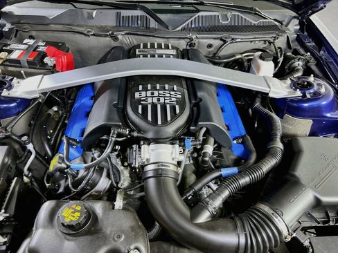 Used 2012 Ford Mustang Boss 302 w/ Boss 302 Accessory Pkg image 26