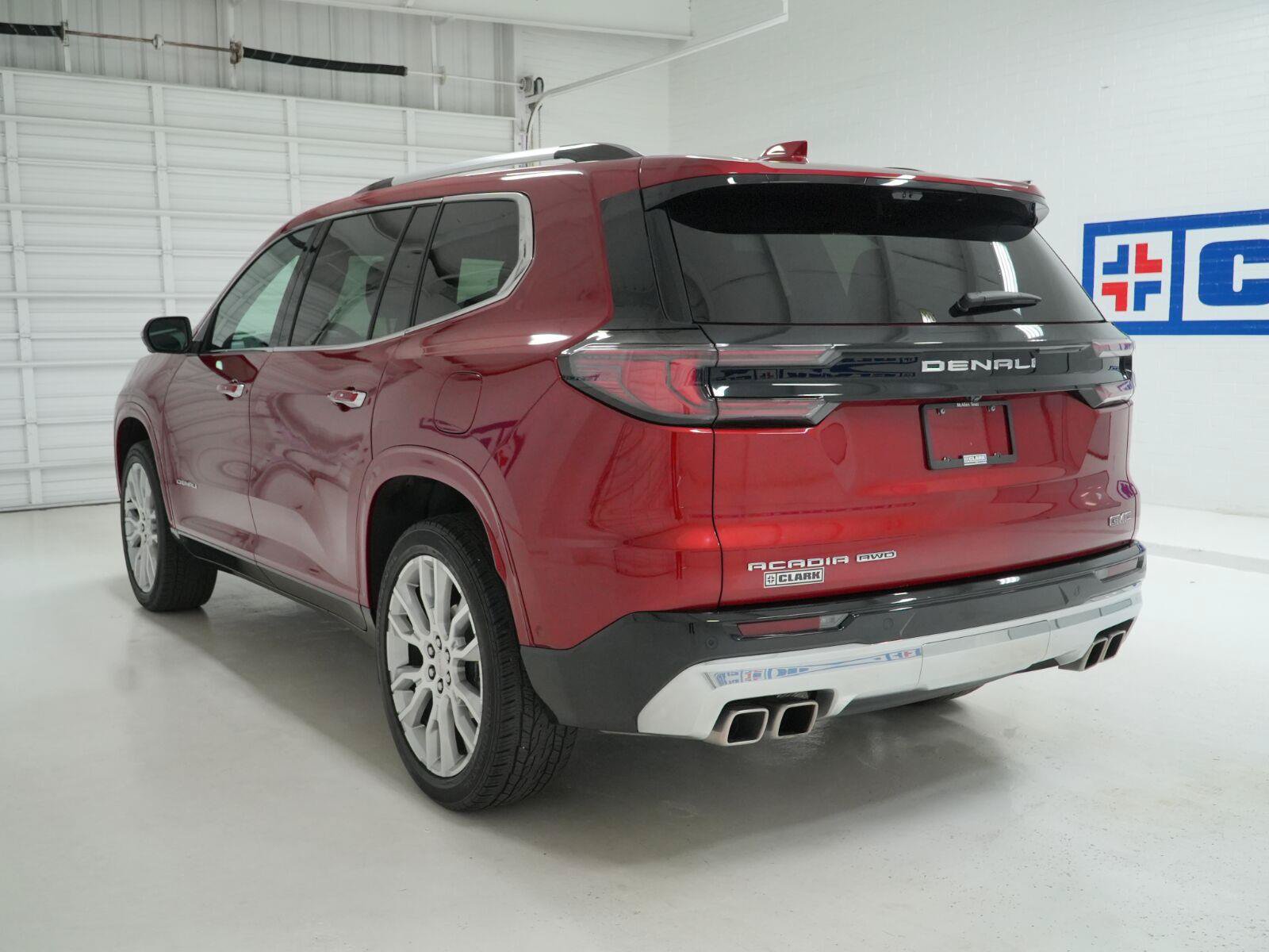 Used 2024 GMC Acadia Denali w/ Super Cruise Package AWD/4WD image 32