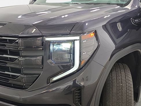 Used 2024 GMC Sierra 1500 Elevation w/ Elevation Premium Package AWD/4WD image 30