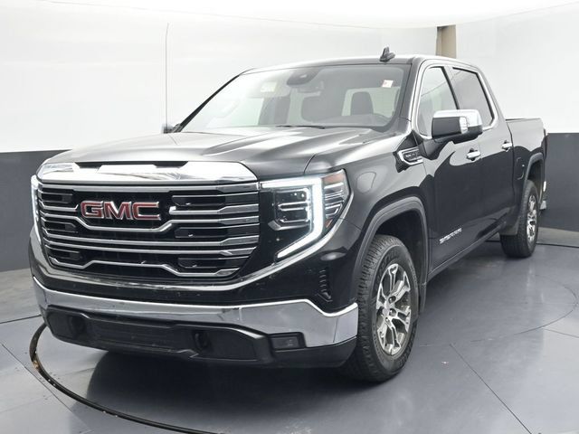 Used 2025 GMC Sierra 1500 SLT RWD image 1