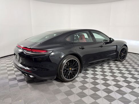 Certified 2023 Porsche Panamera image 9
