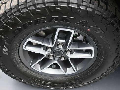 New 2026 Jeep Gladiator Mojave image 18