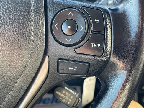 Used 2017 Toyota RAV4 XLE image 6