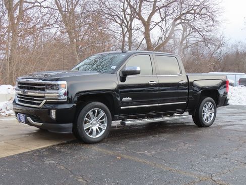Used 2018 Chevrolet Silverado 1500 High Country image 30