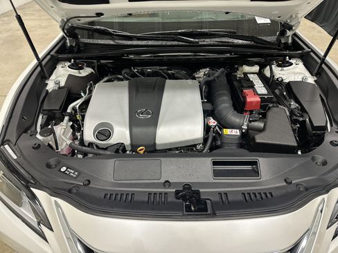Used 2025 Lexus ES 350 Luxury w/ Accessory Package (Z1) image 34