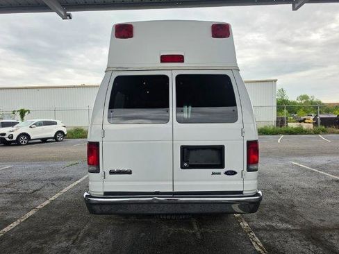 Used 2009 Ford E-350 and Econoline 350 Extended Super Duty RWD image 5
