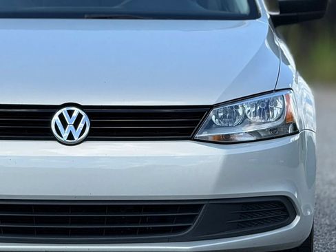 Used 2011 Volkswagen Jetta S FWD image 12