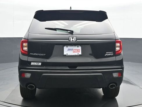 Used 2021 Honda Passport Sport image 5