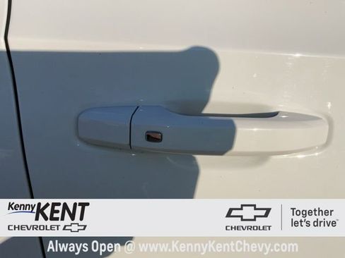 Used 2022 Chevrolet Tahoe RST w/ Luxury Package image 19