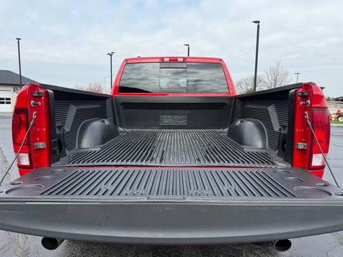 Used 2017 RAM 1500 Classic SLT AWD/4WD image 7