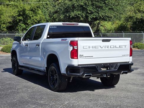 Used 2021 Chevrolet Silverado 1500 Custom Trail Boss AWD/4WD image 6