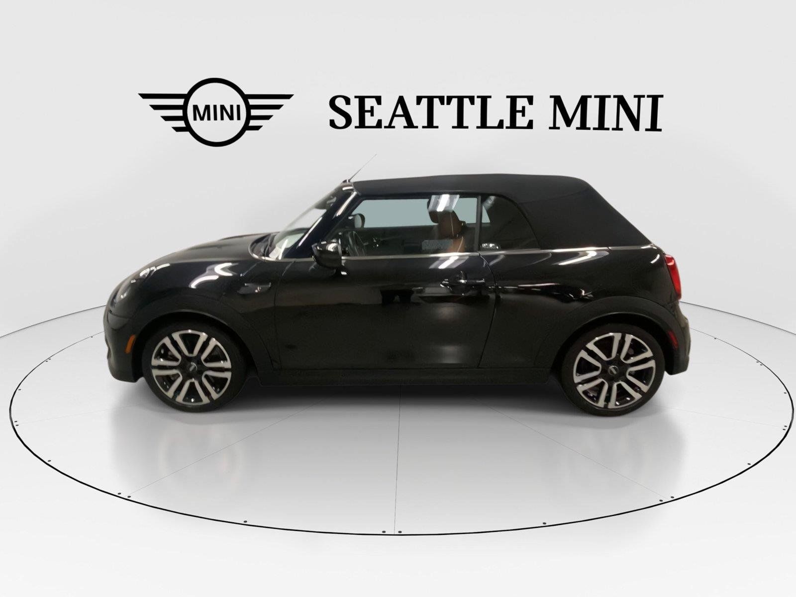 Used 2024 MINI Cooper S w/ Signature Upholstery Package FWD image 7