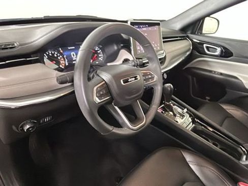 Used 2024 Jeep Compass Limited w/ Sun and Sound Group AWD/4WD image 14