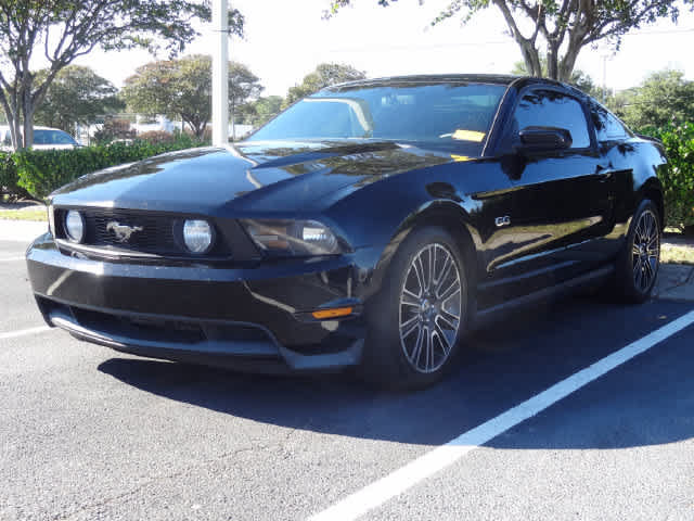 Used 2012 Ford Mustang GT Premium RWD image 1