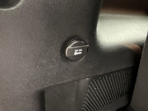 Used 2019 Dodge Journey SE image 26